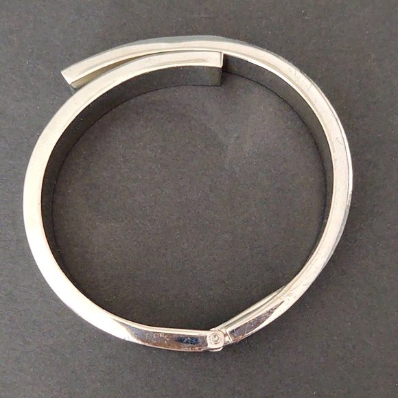 Silver sparkle and creamy white enamel bangle - Picture 8 of 13